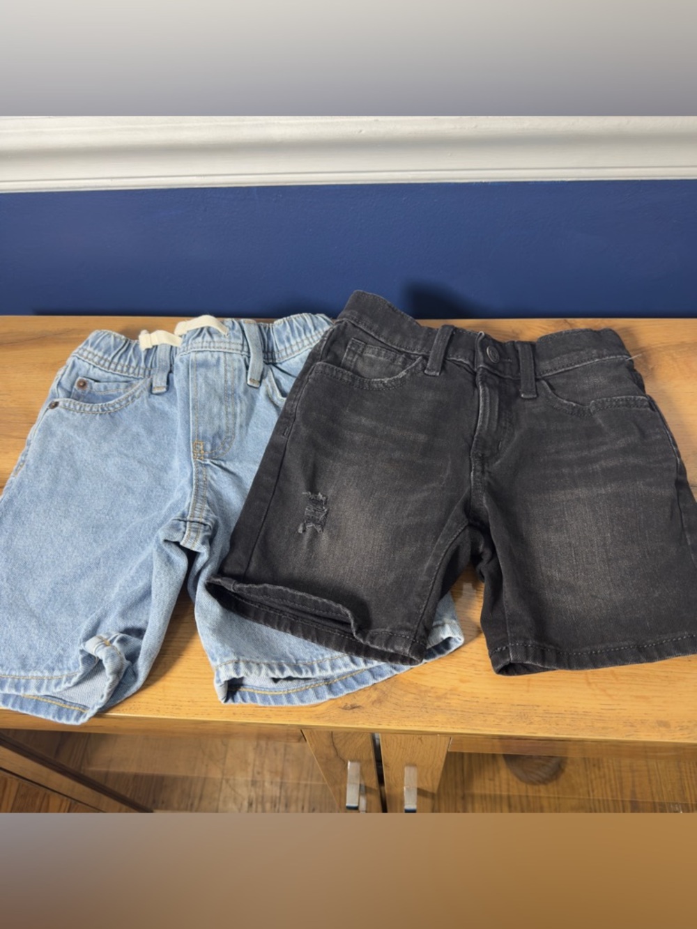 GAP Kids Black and Light Blue Denim Shorts Bundle Size 6